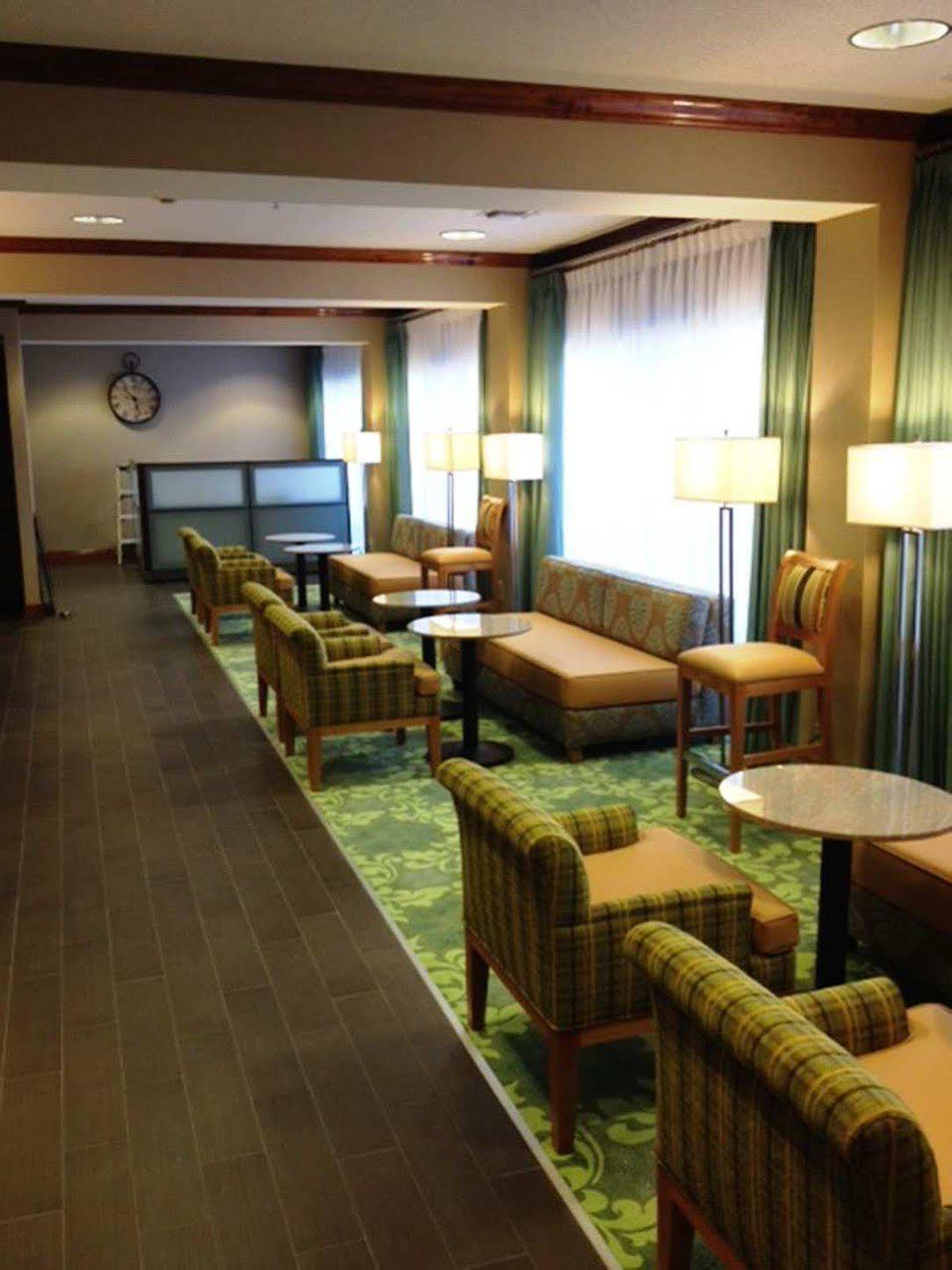 Hampton Inn Covington/Mandeville Екстер'єр фото